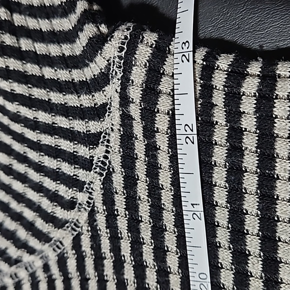 We The Free Tunic Sweater black&White Striped size Small - Picture 9 of 10